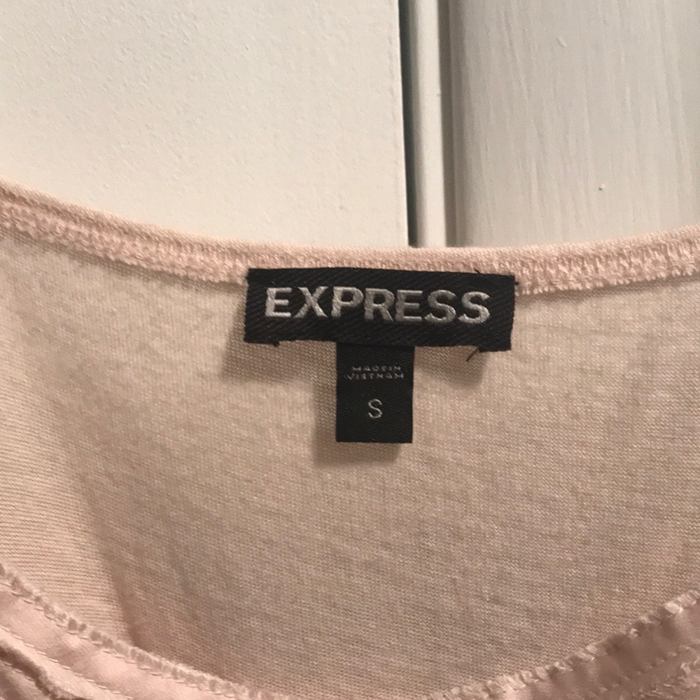 Express Ruffled tank - Picture 3 of 5